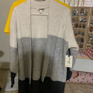 Cozy Cream and Gray Gradient Cardigan